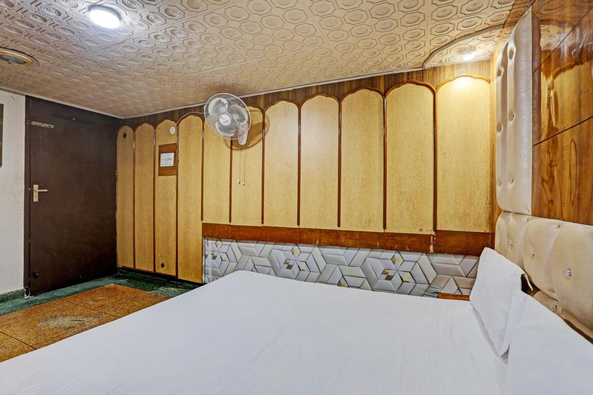 Hotel O Saffron Night Stay Амритсар Екстериор снимка